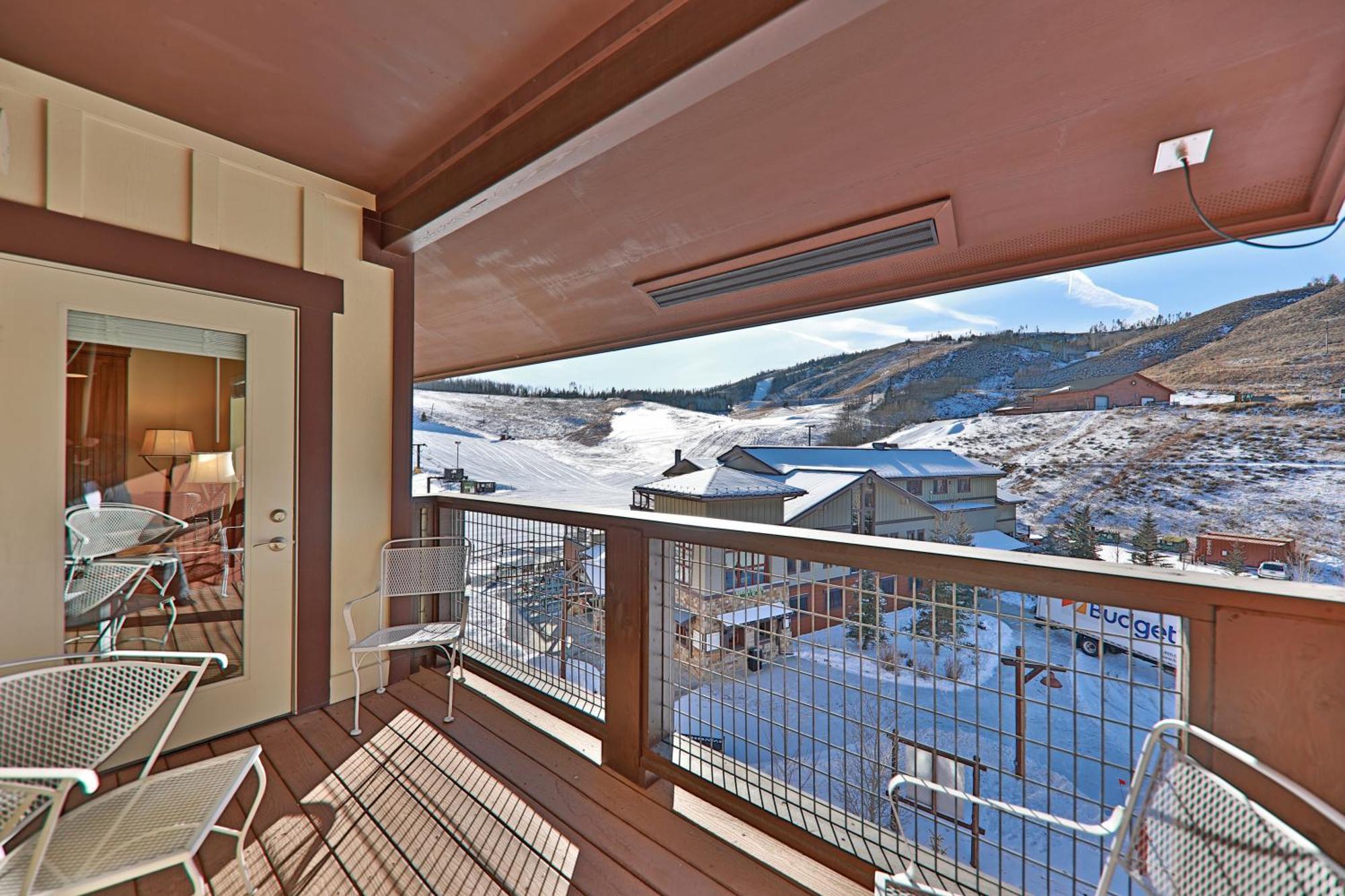 Basecamp Villa Granby Rum bild